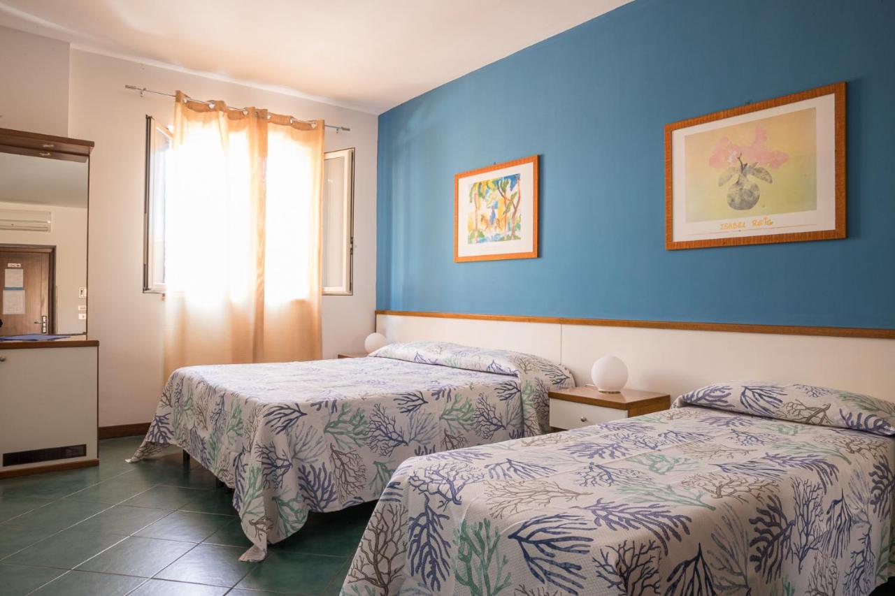 Hotel Clelia Устика Экстерьер фото