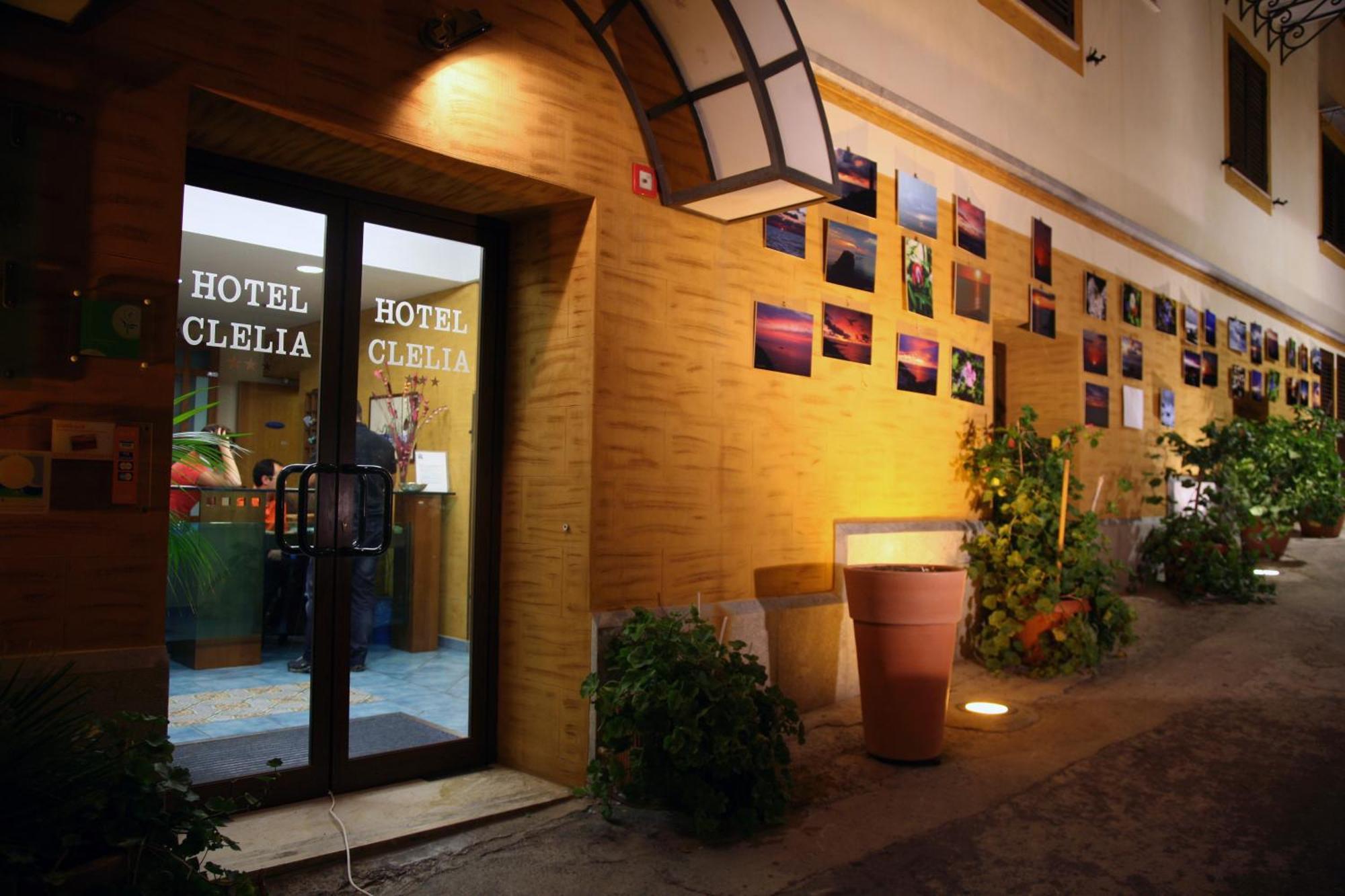 Hotel Clelia Устика Экстерьер фото
