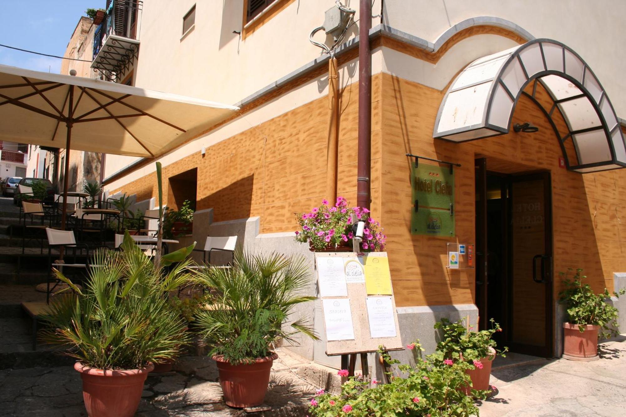 Hotel Clelia Устика Экстерьер фото